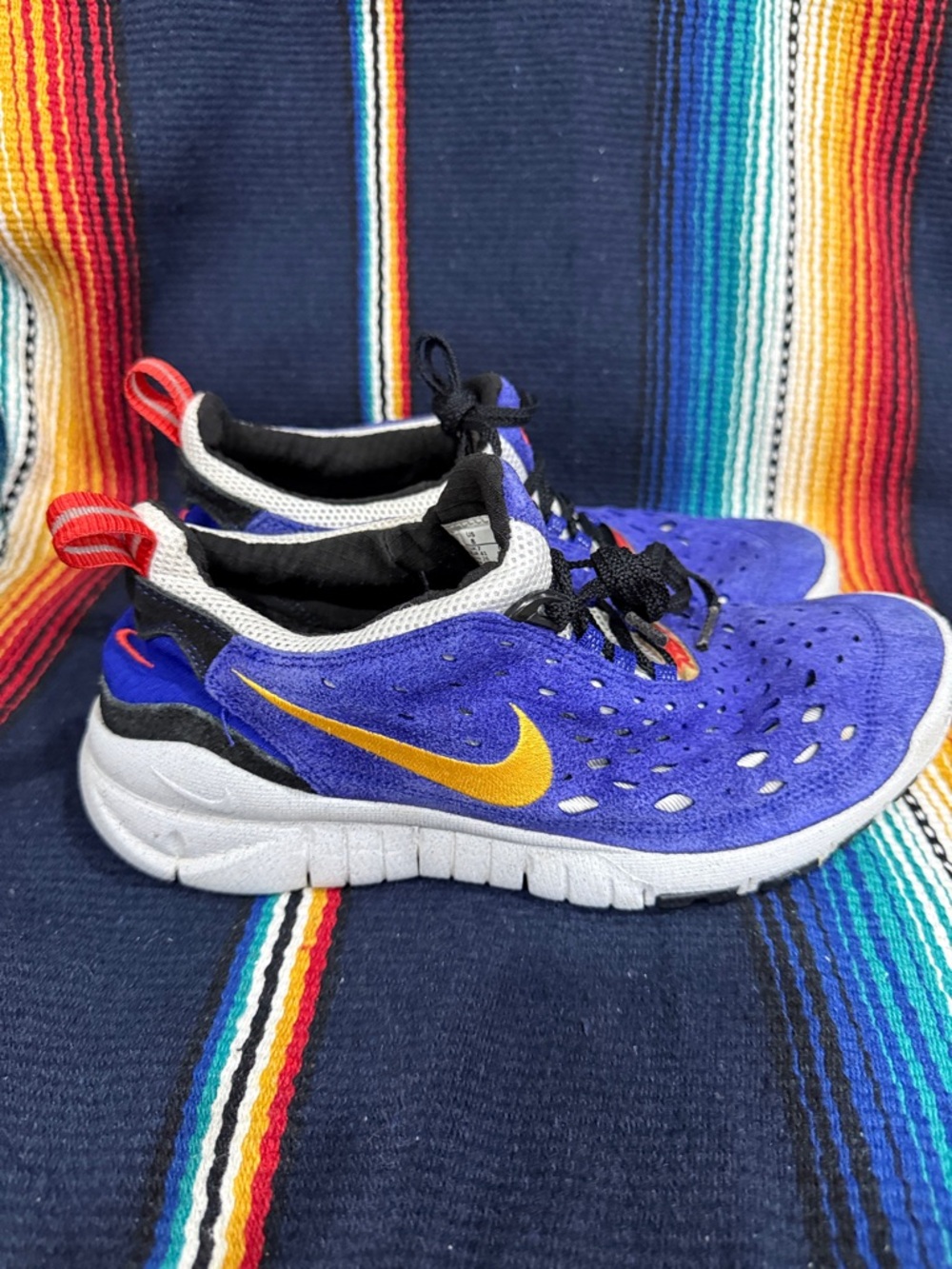 Nike Purple and Yellow Men's Athletic Sneakers - Picture 2 of 5